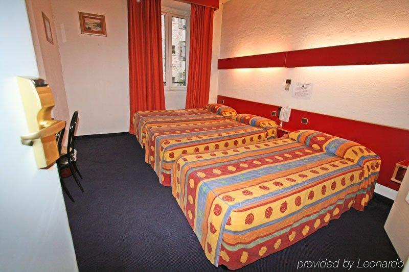 Ozz By Happyculture Hostel *