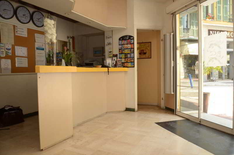 Ozz By Happyculture Hostel *